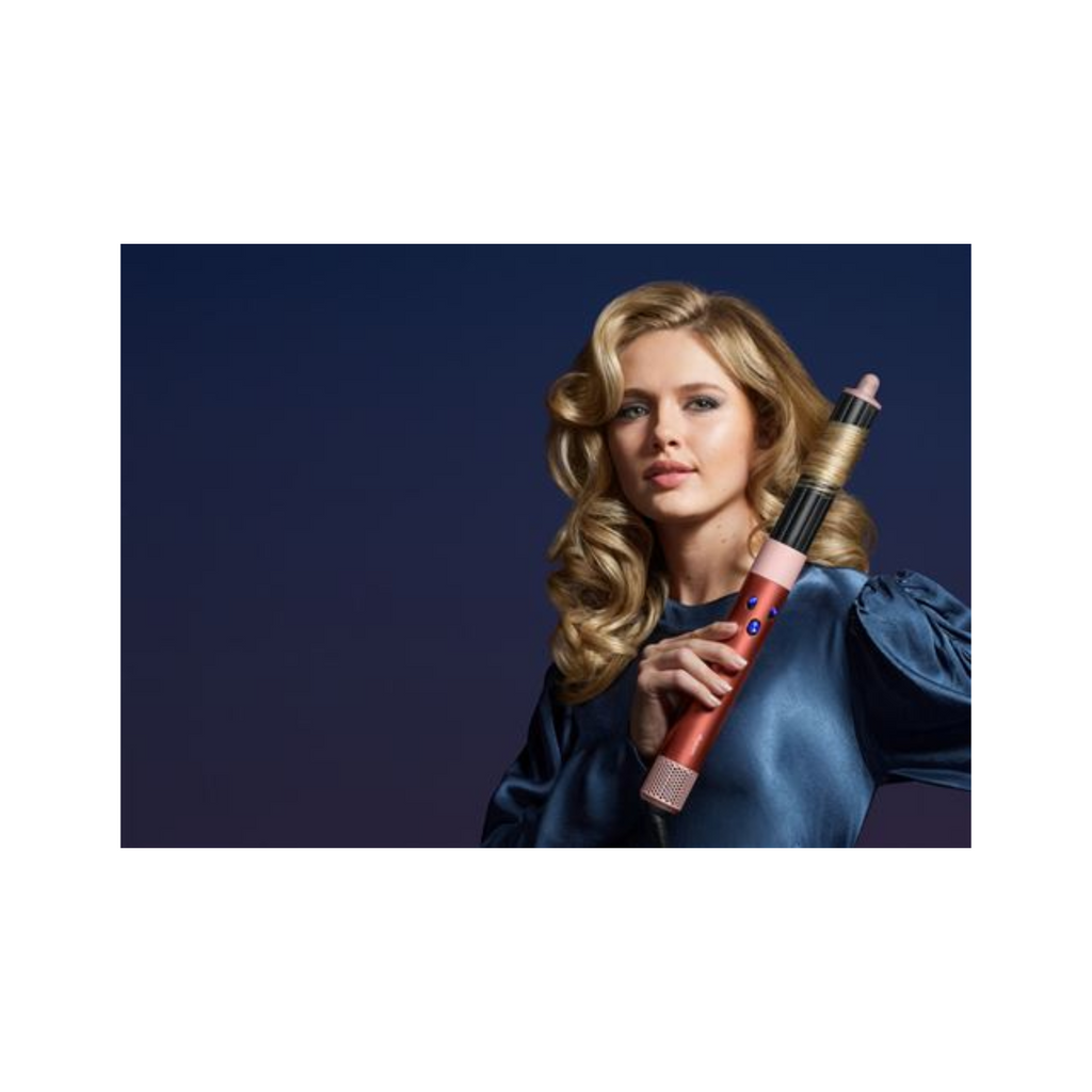 Dyson Airwrap i.d.™ – straight to wavy hair (Copper Strawberry & Powder Pink)